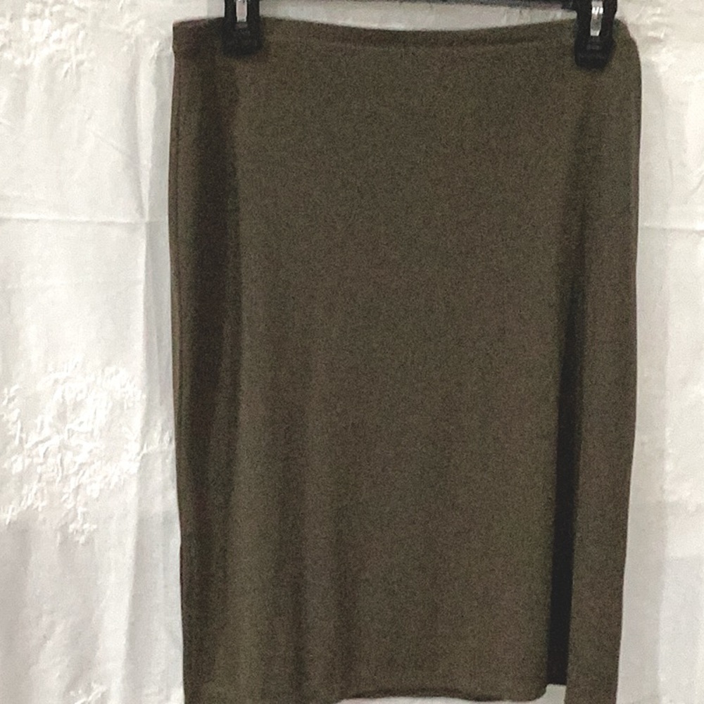 Banana Republic knit skirt EUC Size M